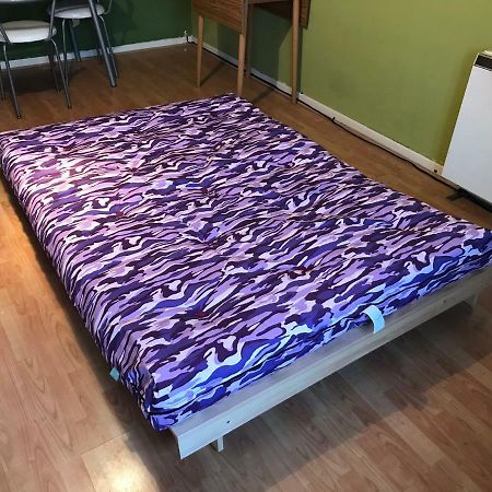 Flat 9A Badby Close Apartment Manchester Bagian luar foto
